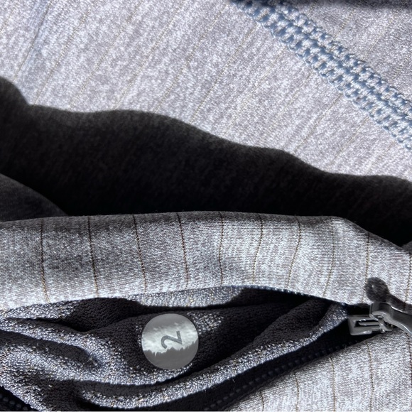 Lululemon long sleeve - Picture 3 of 5